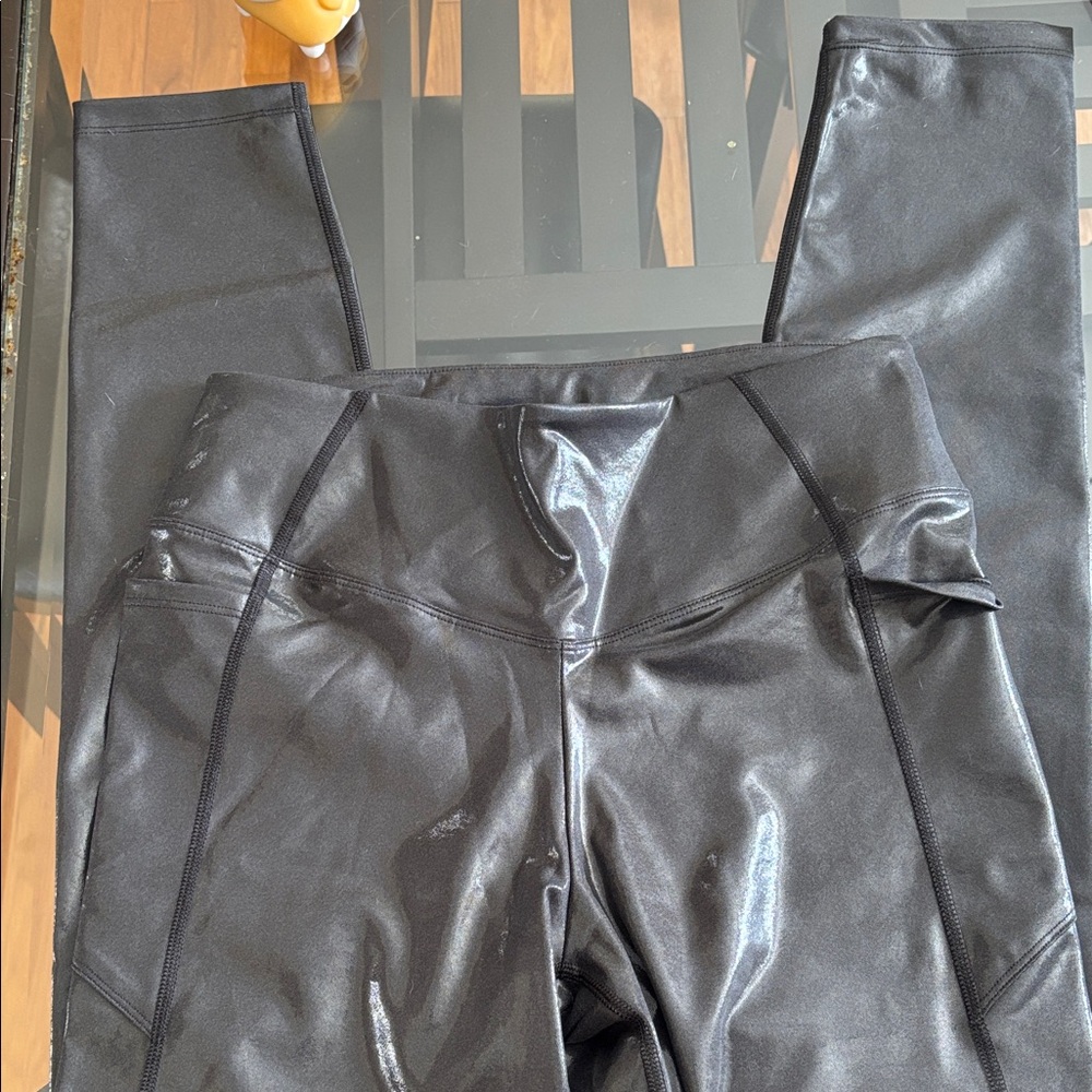 PINK Victoria's Secret Shiny Black Leggings